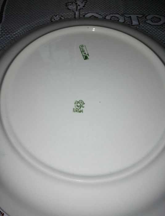 Набор посуды. Винтаж СССР.
Будянский фаянсовый з-д