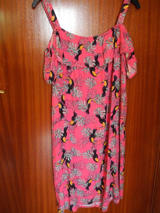 vestidos (alguns de cerimónia) 9/10 anos desde €4