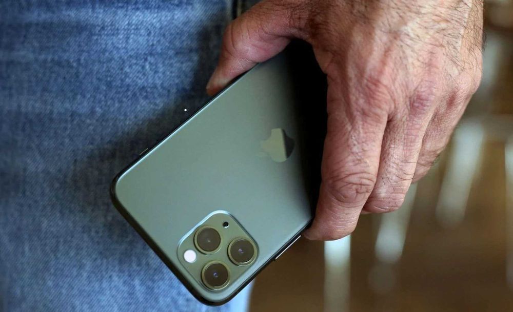 iPhone 11 Pro Max 64 - Midnight Green Neverlock - состояние 9/10