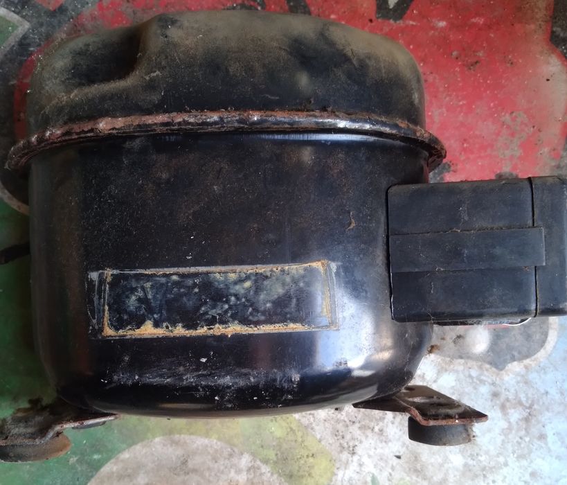 Компресор холодильника днепр2