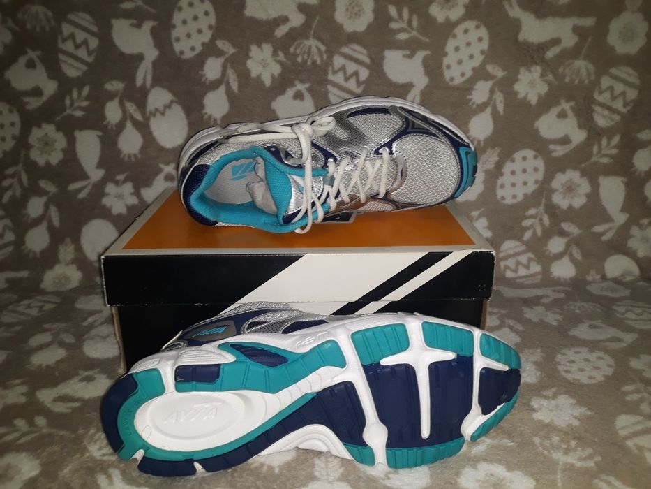 Sprzedam buty Avia nowe.