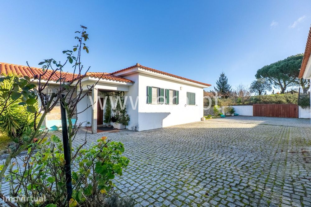 Moradia T3+1 em Formariz, Paredes de Coura