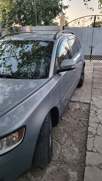 Вольво v50  1,6  2011 рік