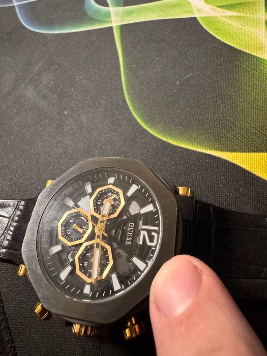 Стильные мужские часы GUESS