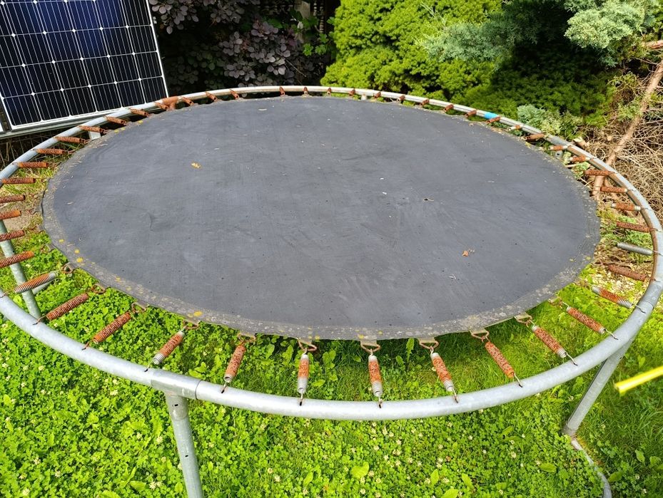 Trampolina o wymiarach 2.20cm