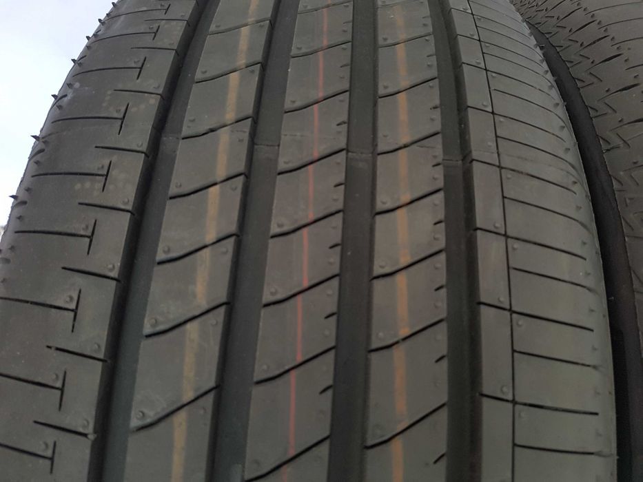 Nowe opony  Bridgestone Turanza T005 A  215/45R18  215/45/18  25r