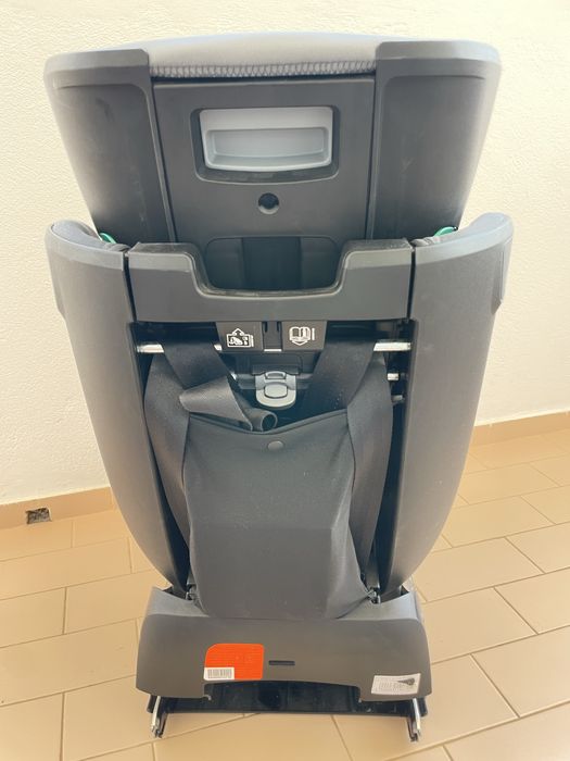 Cadeira Auto Britax Römer Advansafix i-Size (76–150 cm)