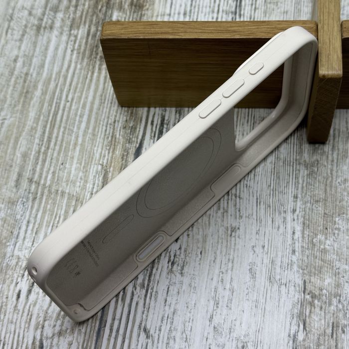 Преміум чохол 1:1 Silicone Case MagSafe  на iPhone 17 Pro Max/ 17 Pro Колір: Vanilla. Чехол