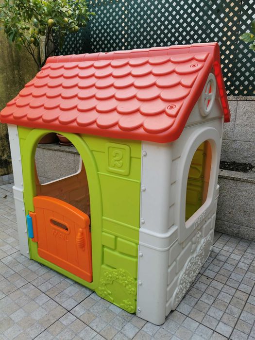 Casinha de Brincar - Linda e muito bem estimada