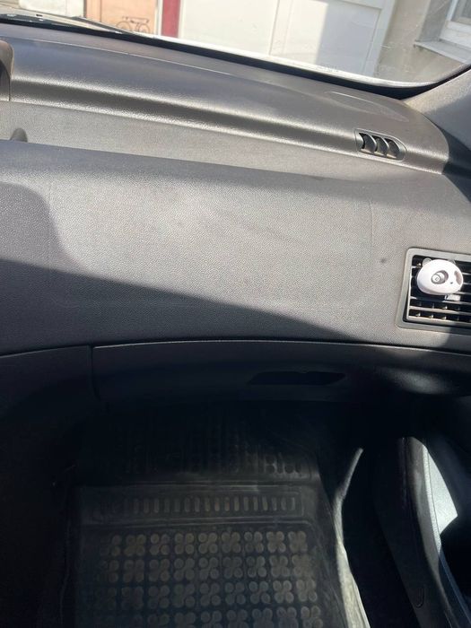 Продам Пежо 307 2.0HDI