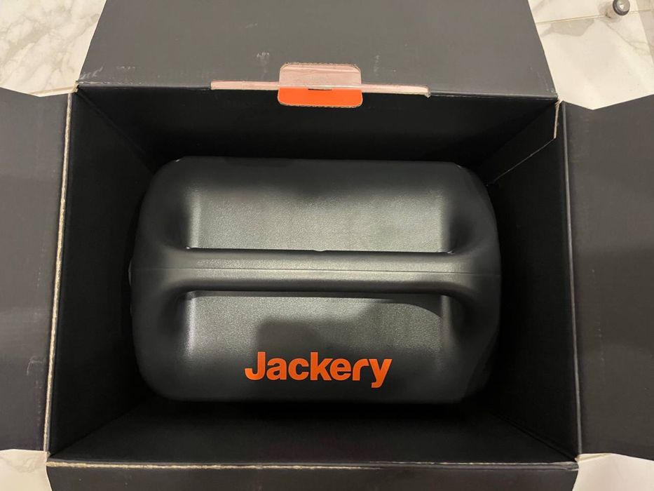 Нова зарядна станція Jackery Explorer 1000 (1 КВ)