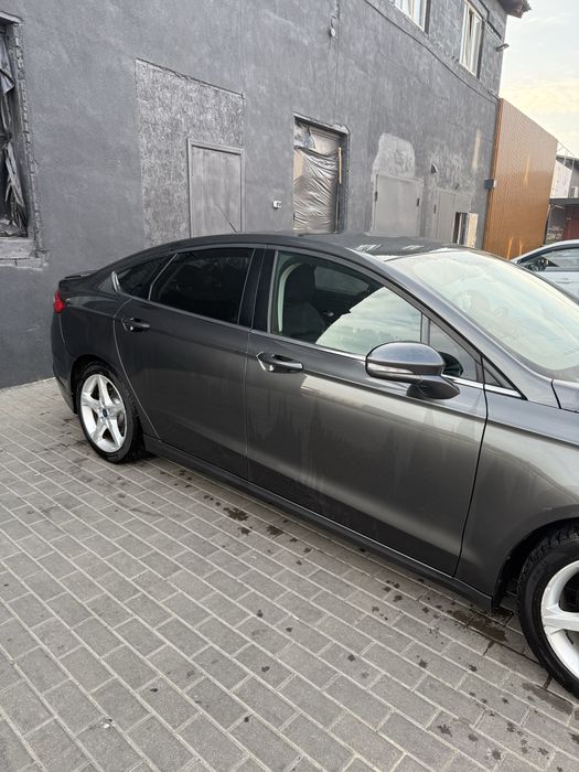Ford fusion 2,5 автомобіль