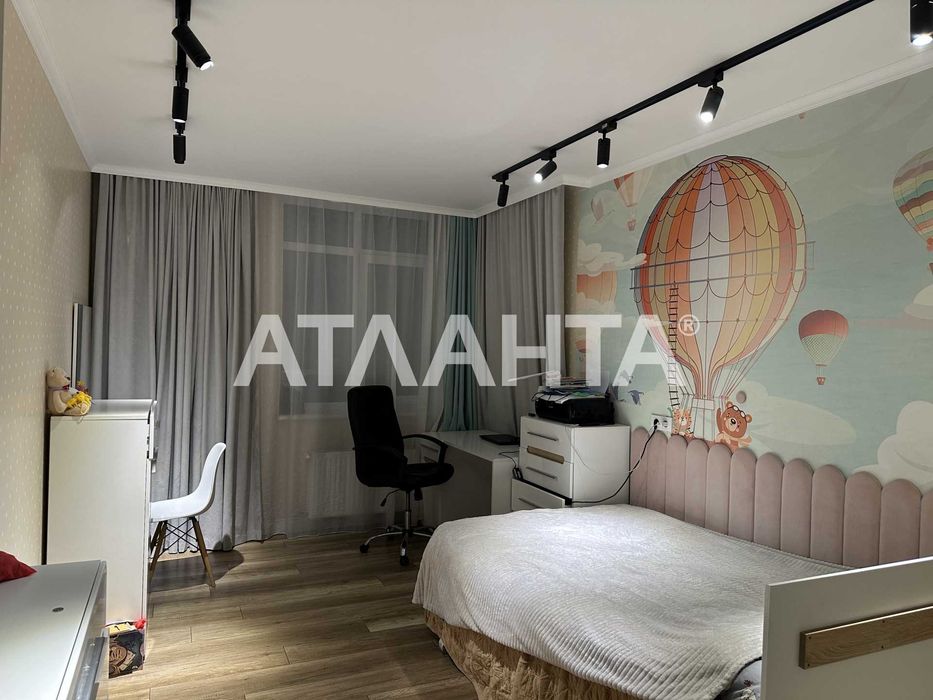 3 кімнатна квартира з євроремонтом у новому будинку