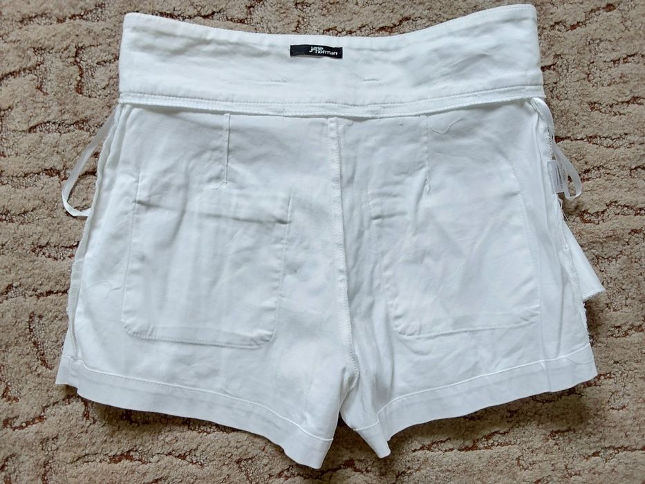 Szorty damskie białe  Nowe