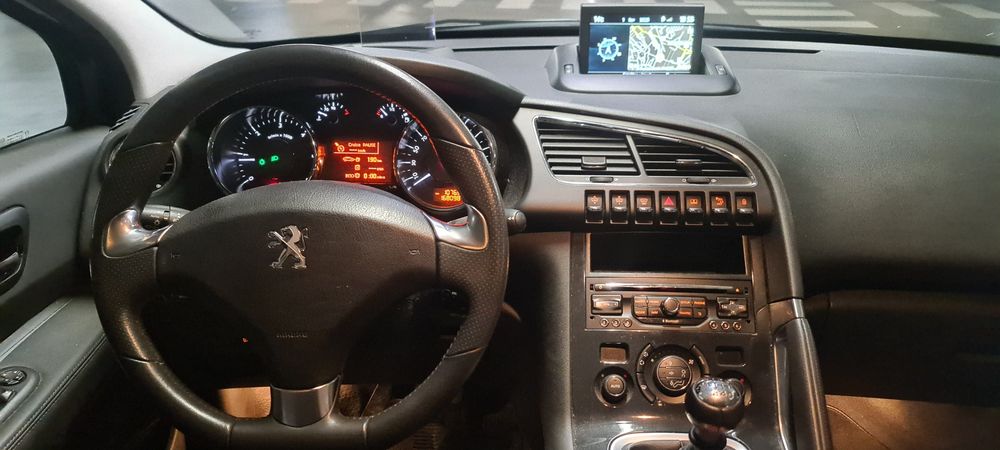 Peugeot 3008 1.6Hdi Allure