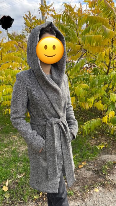 ТОРГ! Пальто з класним капюшоном