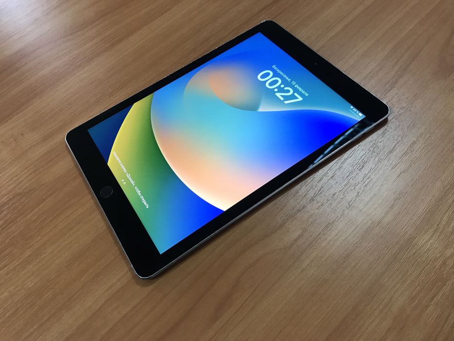 ipad pro 9,7 - купити планшети - Ціна на OLX.ua