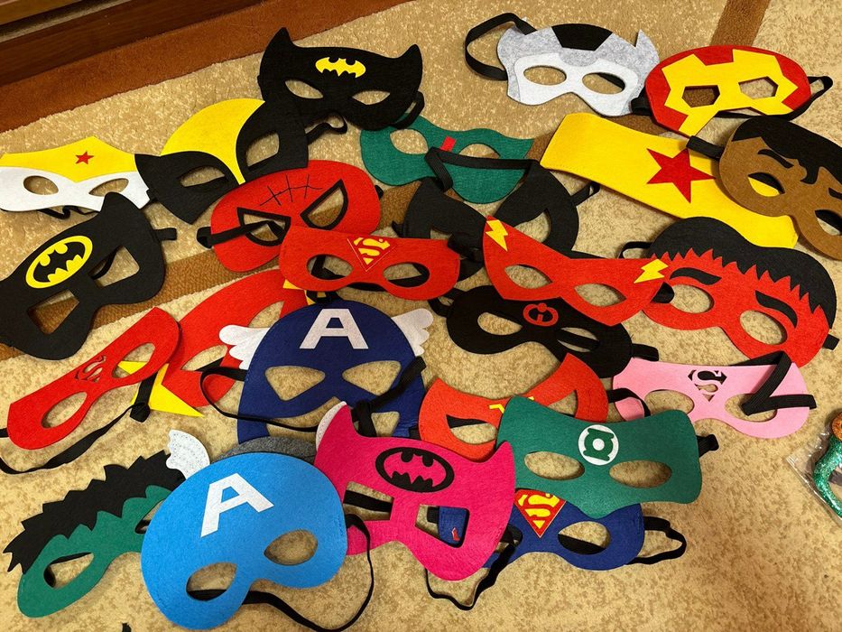 Маски на Хеллоуин Джокер светящийся  Крик Бэтмен Халк Человек паук