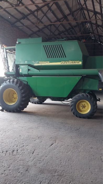 Комбайн John Deere 1550 WTS