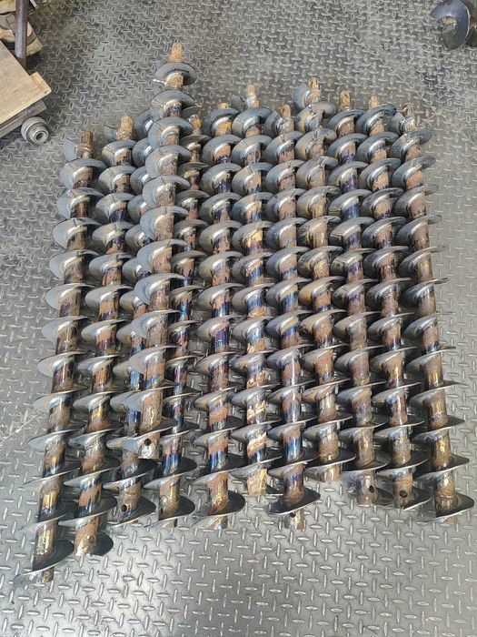 Ремонт шнеків з AgroHelix: якість та економія