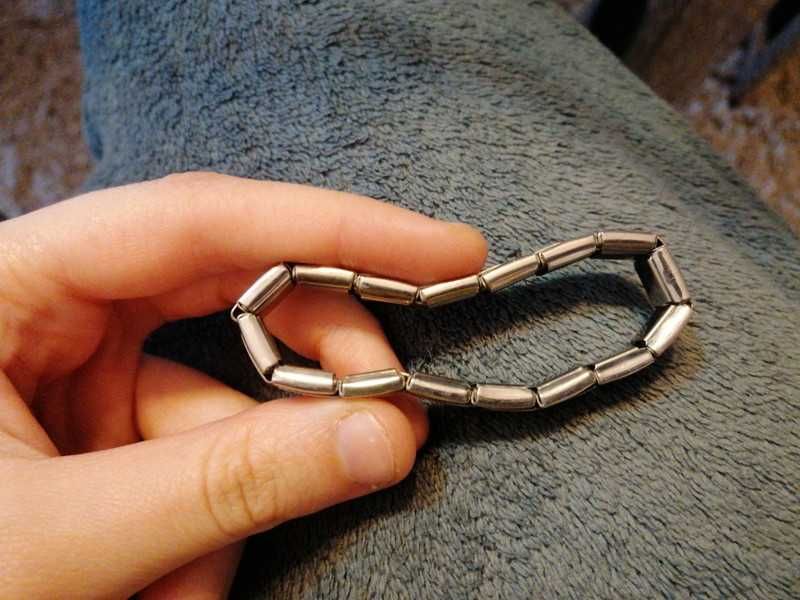 Pulseira de metal