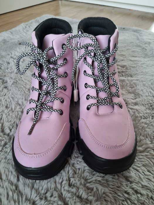 Buty dla dziewczynki wiosenne Reserved