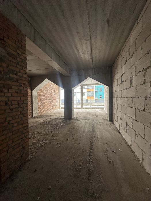 Продаж комерційного приміщення у новобудові