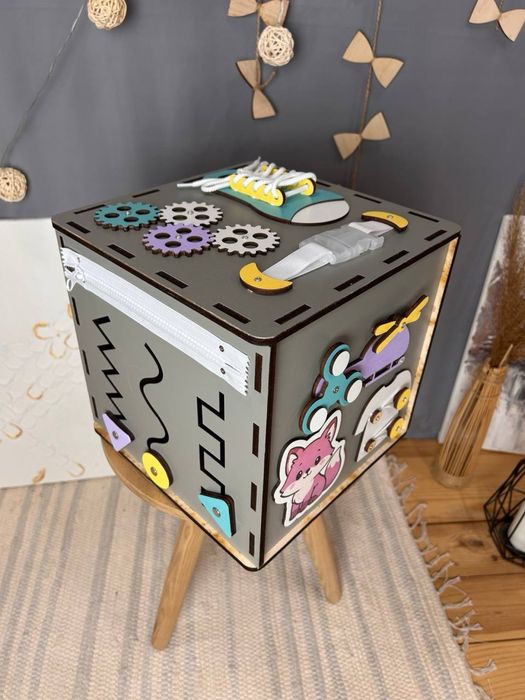 Бізікуб 25х25 см, подарунок на 1-3 роки, розвиваюча іграшка