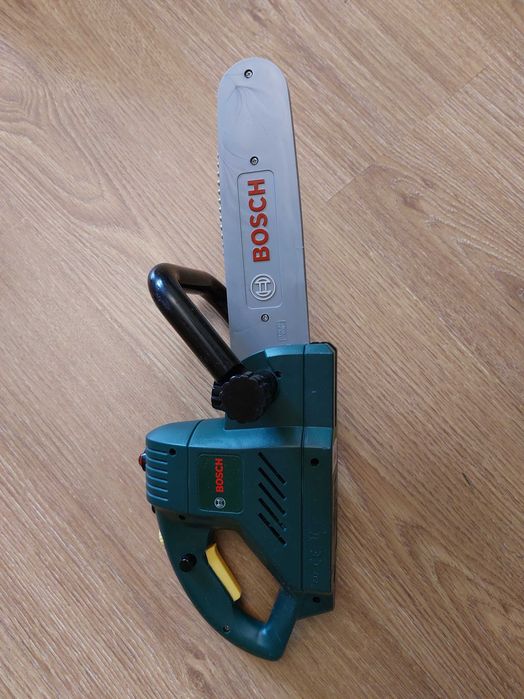 Дитяча ланцюгова пила з обладнанням Bosch TM Klein