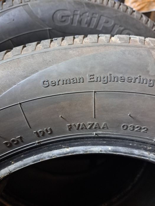 Продам шини 215/65/16