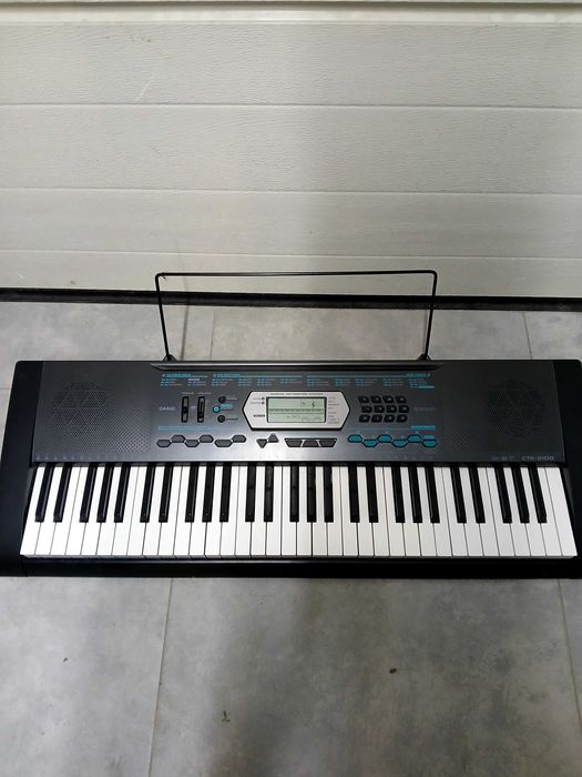 Keyboard Casio używany