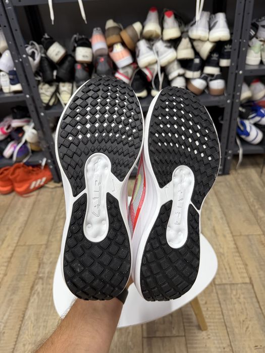Оригінальні професійні бігові кросівки Nike Air Winflo 11