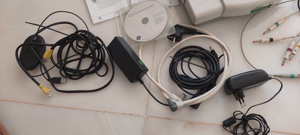 Vende-se eletrocardiograma