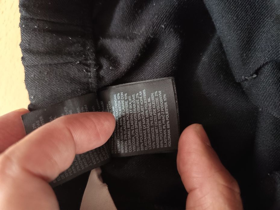 Spodnie dziewczęce z szeroką nogawką r. 158