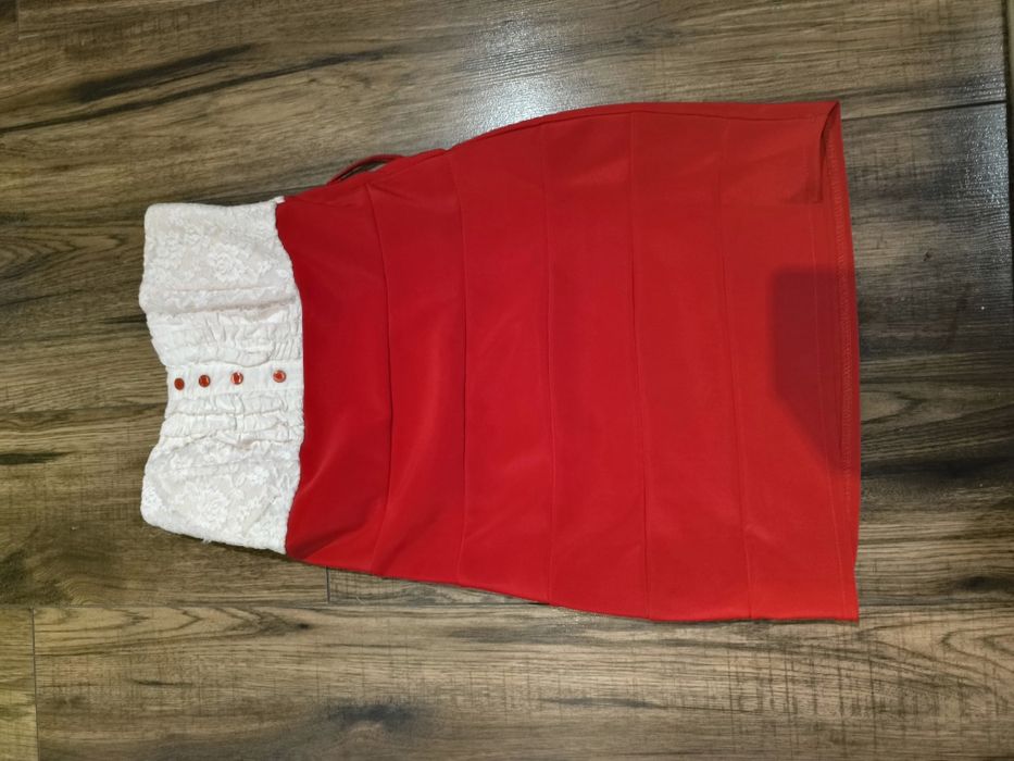 Czerwona mini sukienka bez ramiączek rozm M