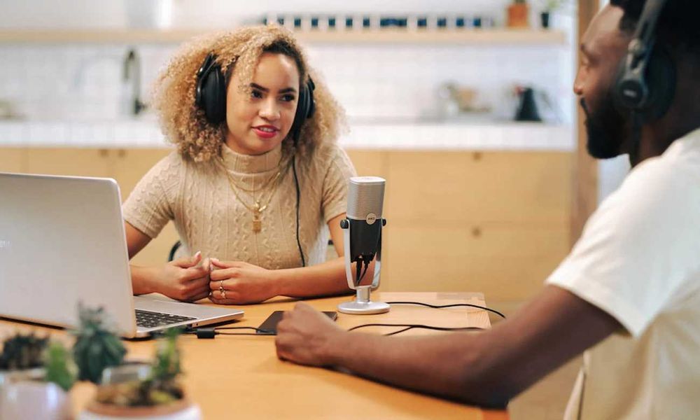 Mikrofon pojemnościowy AKG ARA USB-C do komputera