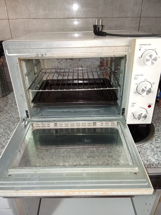 Forno Kubo 35L funcionando perfeitamente (aceito bicicleta ergométrica em troca)