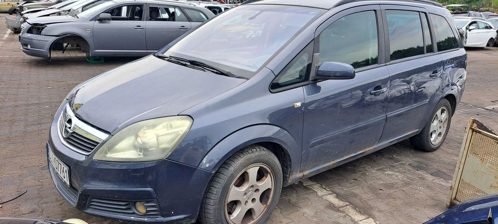 OPEL ZAFIRA B k:4XU drzwi maska zderzak klapa lampa błotnik części