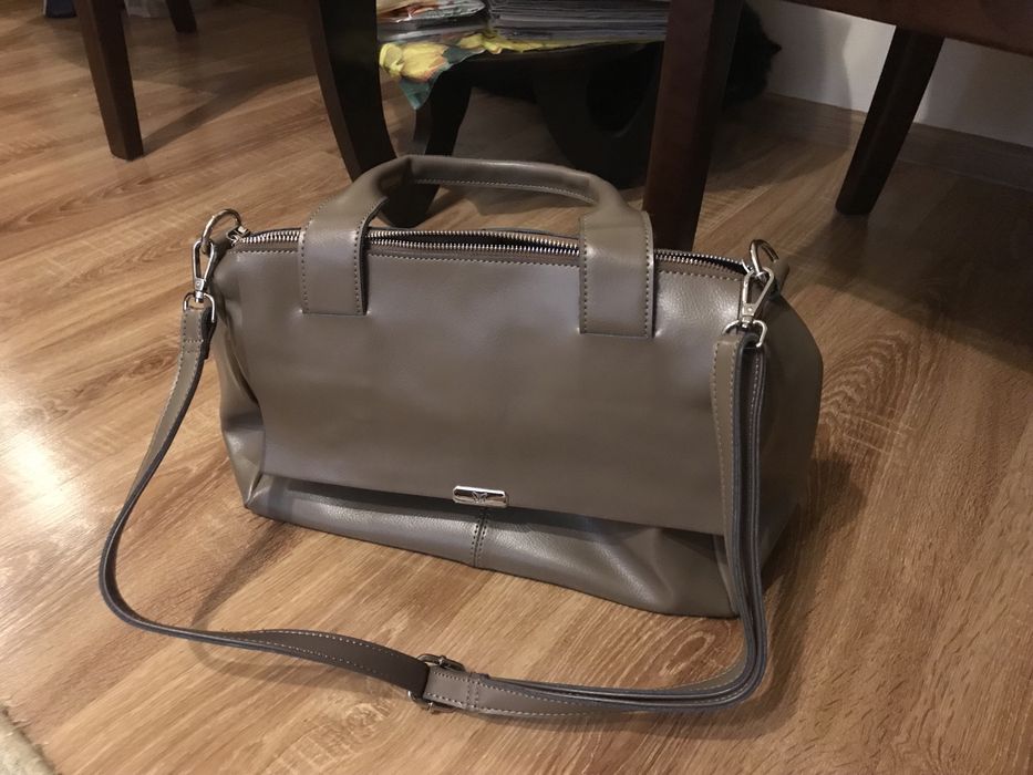 Жіноча сумка-портфель, цупка шкіра, нова