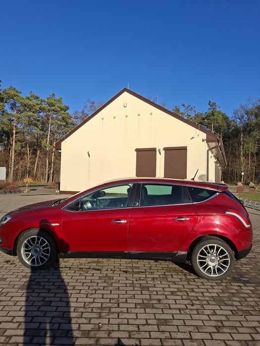 Lancia Delta 1.6d automat super stan