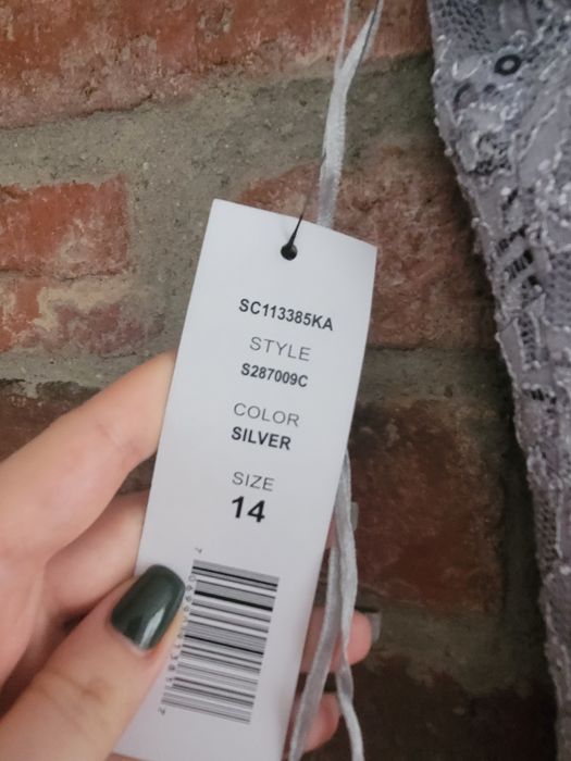 Srebrna sukienka cekiny xl nowa z metką