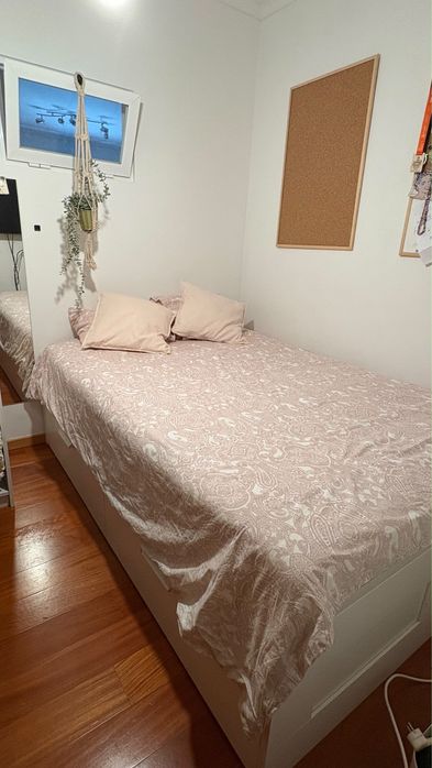 Cama BRIMNES IKEA + Colchão