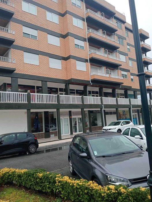 Loja comercio /serviços -Penafiel-Sameiro