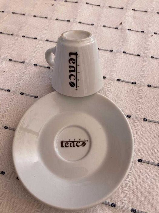 Chávenas de coleção variadas (Lavazza, Tenco, Molinari)