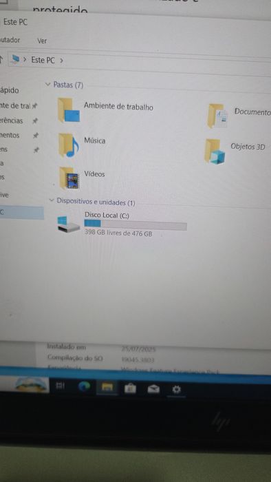 HP ZBook Fury Portable Workstation with Xeon Processor64409363220995122