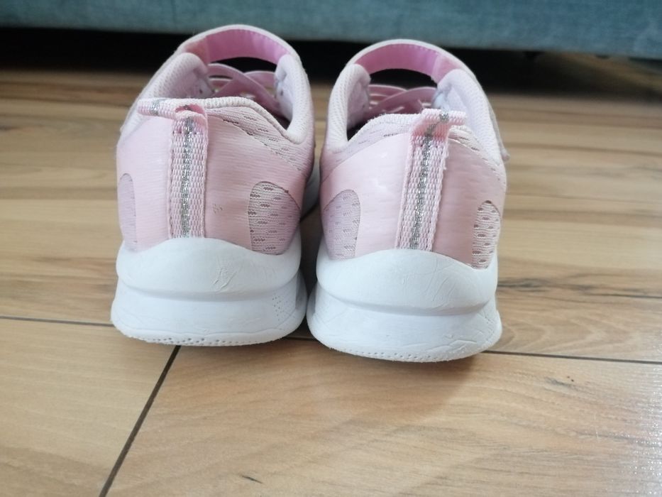 Sneakersy skechers 36