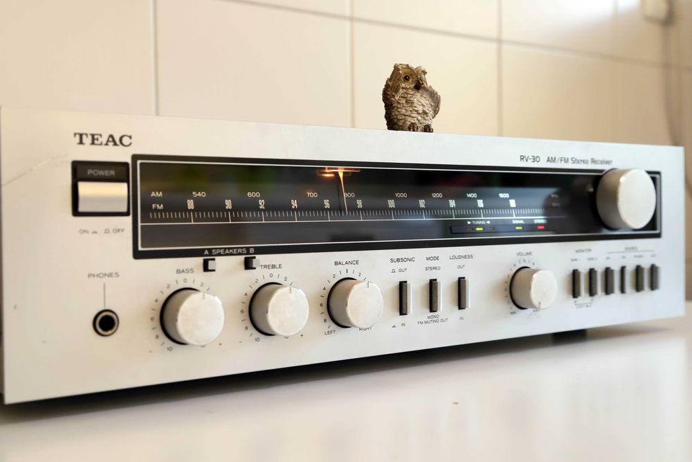 TEAC RV-30 Receiver 30 watts rms