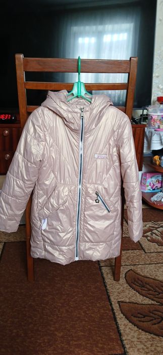 Куртка для дівчинки демісезон 122 см