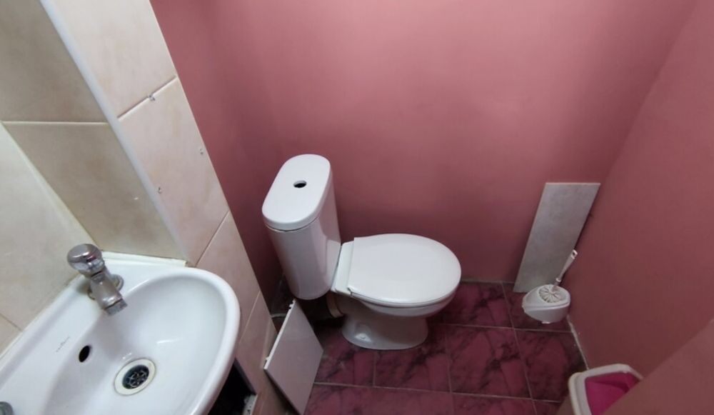 Продаж приміщення в центрі вул. Валова