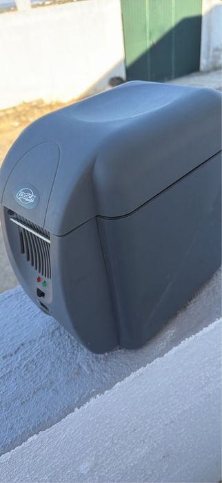 Frigobar automotivo